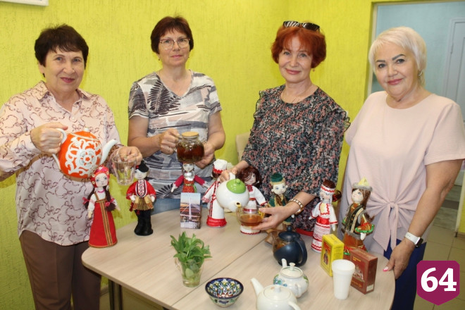 Саратовцы устроили чаепитие в традициях народов Приволжья